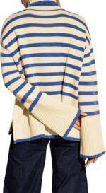 Dryžuotas megztinis su aukštu kaklu - Image 2